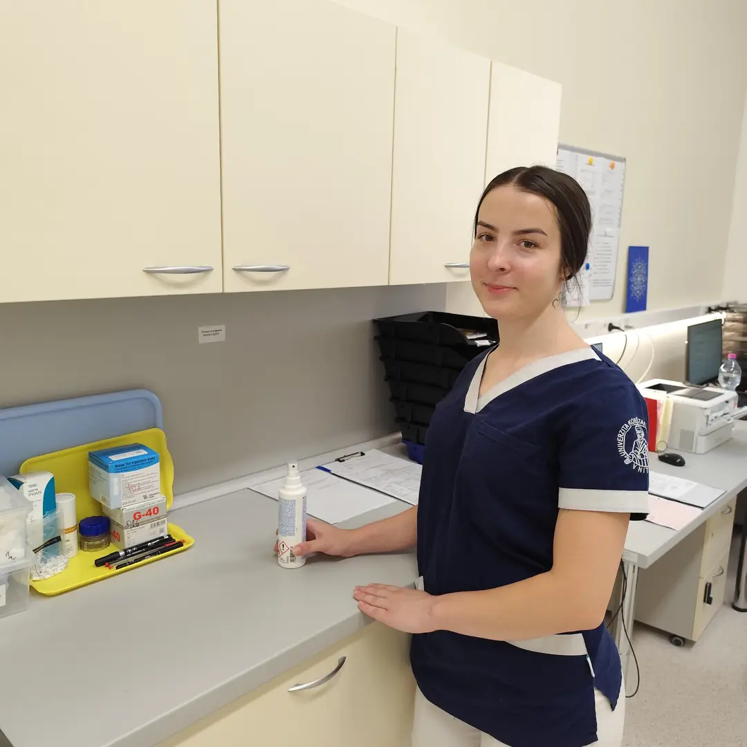 Dominika - študentka odboru ošetrovateľstvo